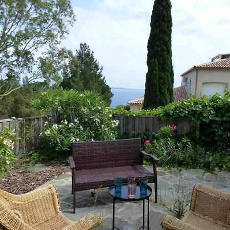 Maison Le Lavandou, 3 Pieces, 6 Personnes - Fr-1-308-155